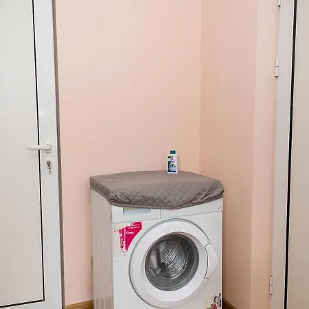 Apartment Two Bedroom Retreat I Near Municipality